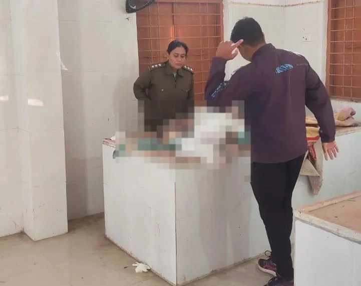 Betul Murder News : कलयुगी बेटे को काम का बोला तो लकड़ी से पीट-पीट कर बुजुर्ग पिता को उतार दिया मौत के घाट