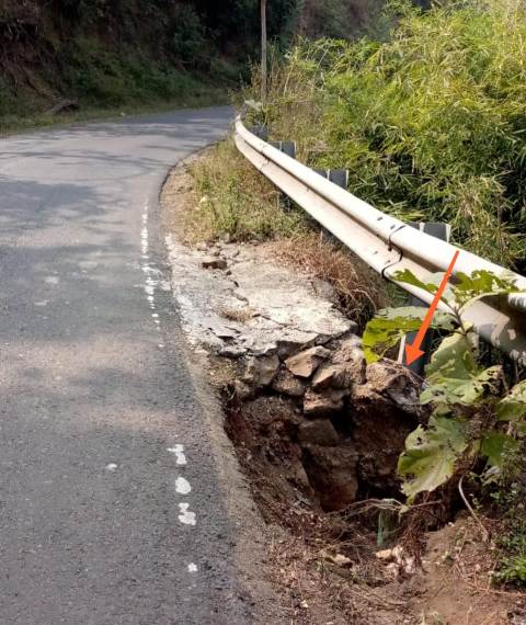 Betul-Paratwada State Highway : बैतूल-परतवाड़ा स्टेट हाईवे के केरपानी घाट पर बना जानलेवा गड्ढा