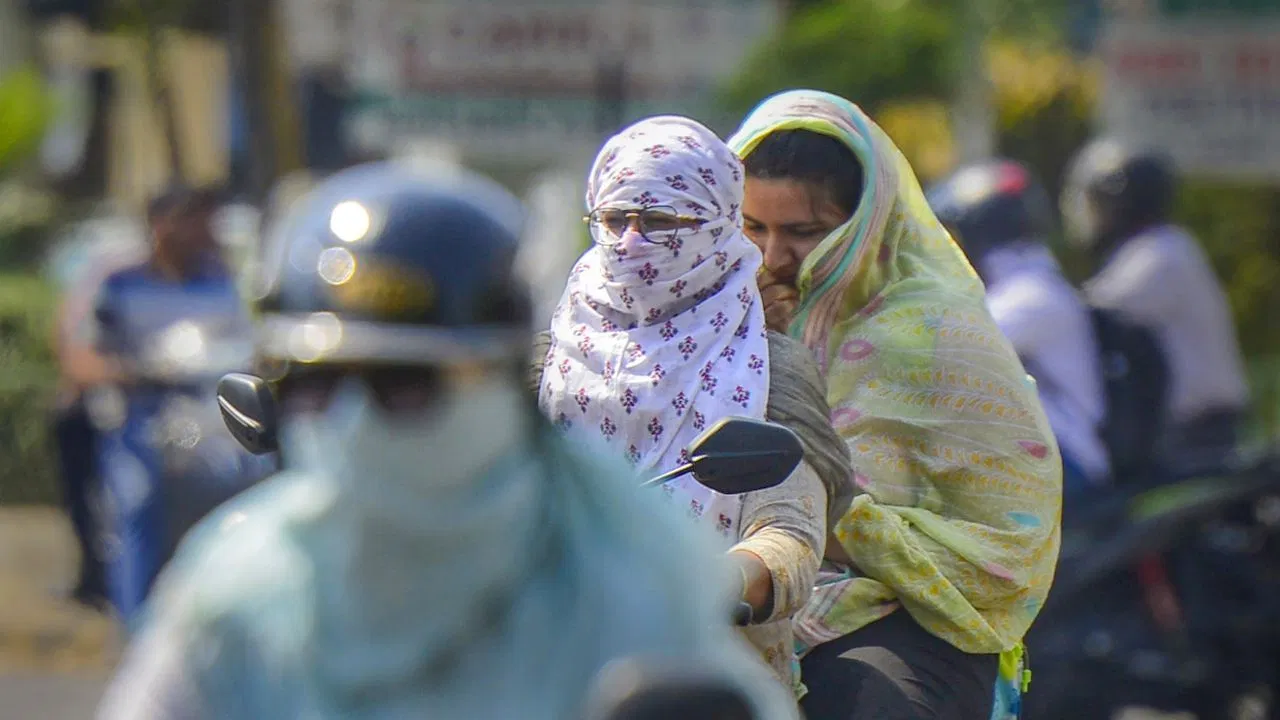 IMD Alert : आसमान से बरस रही है आग.....MP, UP समेत ये सभी राज्य हीटवेव की चपेट में !