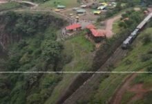 Patalpani Kalakund Heritage Train: घने जंगलों और झरनों के बीच दौड़ी हेरिटेज ट्रेन: सिर्फ ₹20 में करें 9.5 किमी के रोमांचक सफर का आनंद